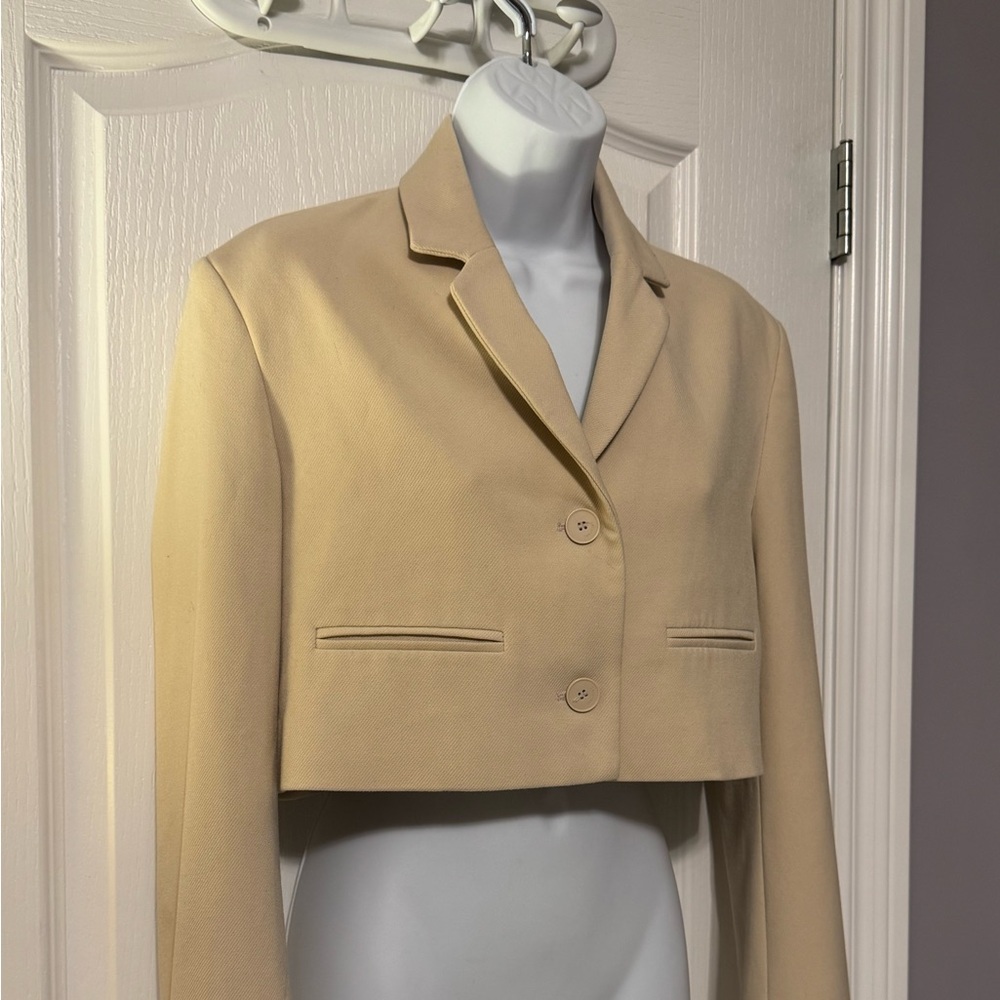 OAK + FORT Cropped Blazer Jacket • Beige/Tan • XS / Sm As New
